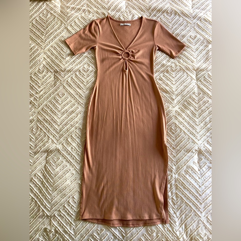 Abercrombie & Fitch Midi keyhole dress